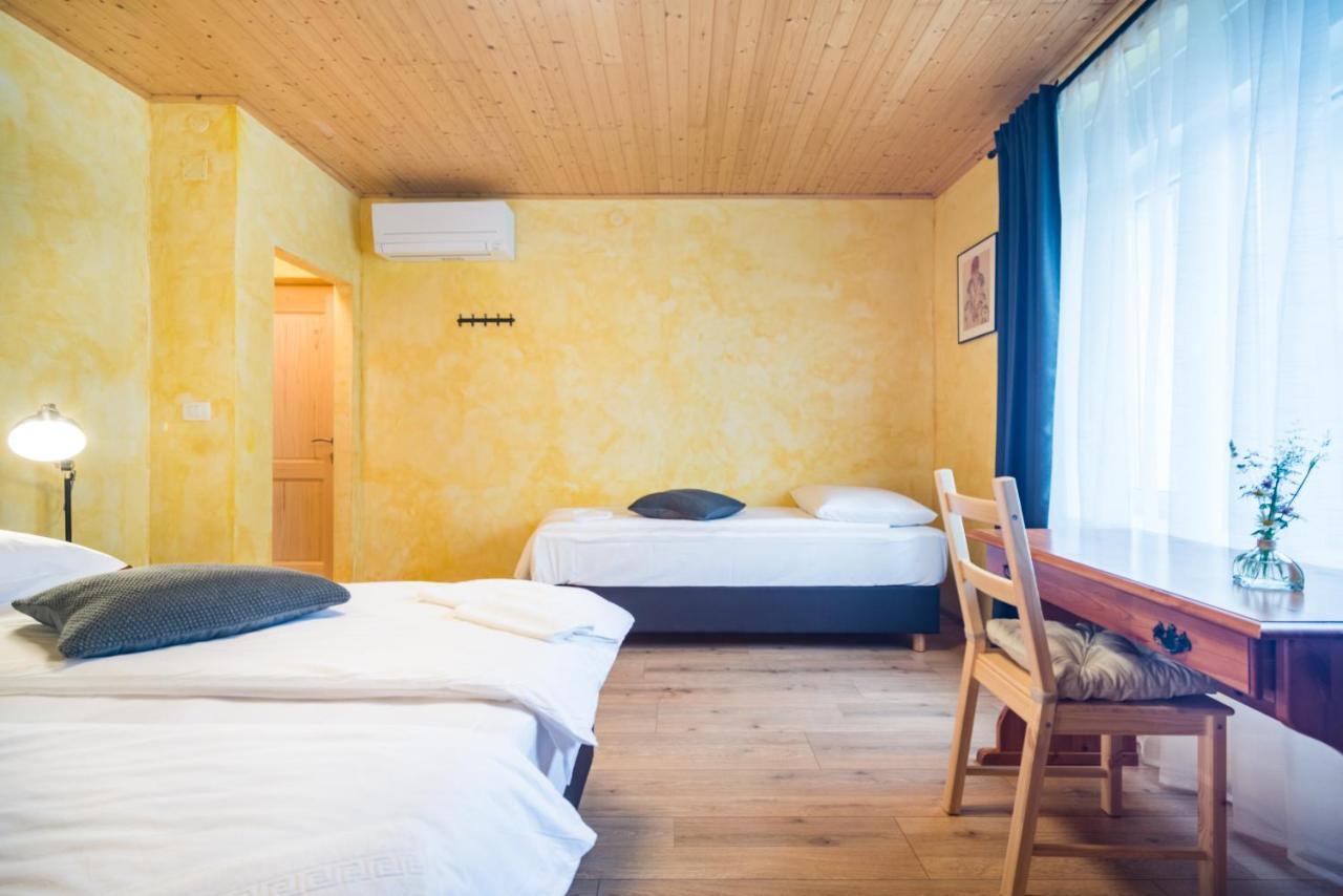 Kobarid Rooms ภายนอก รูปภาพ